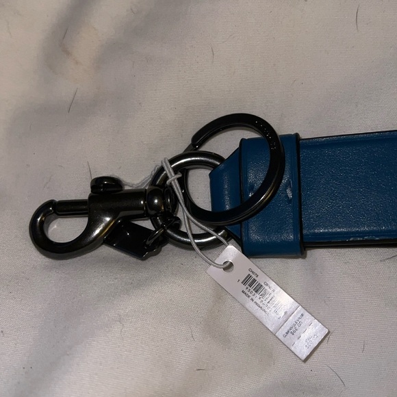 NWT Coach clip on keychain blue. - Picture 2 of 3